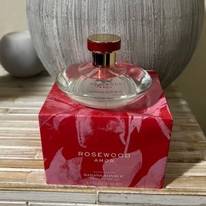 Banana Republic Rosewood Amor Perfume